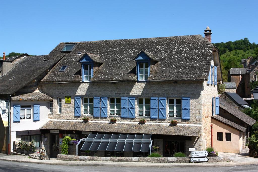 Logis Hotel Restaurant L'Auberge Du Chateau Muret-le-Chateau Exterior photo