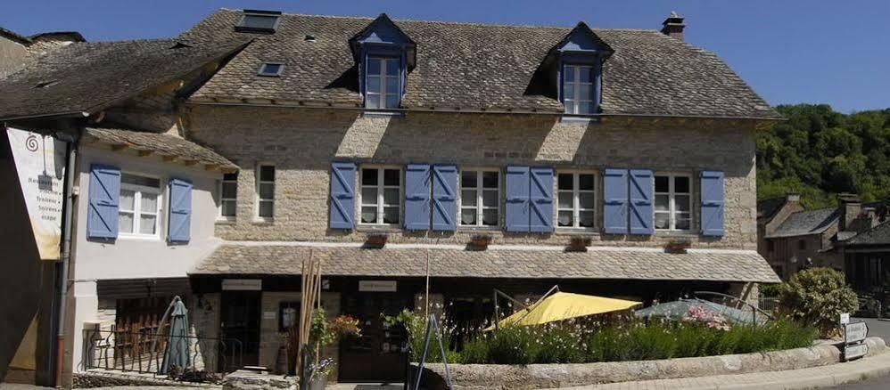 Logis Hotel Restaurant L'Auberge Du Chateau Muret-le-Chateau Exterior photo