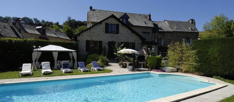 Logis Hotel Restaurant L'Auberge Du Chateau Muret-le-Chateau Exterior photo